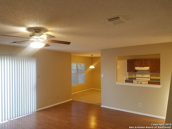 5th image of 6635 Beech Trail Dr