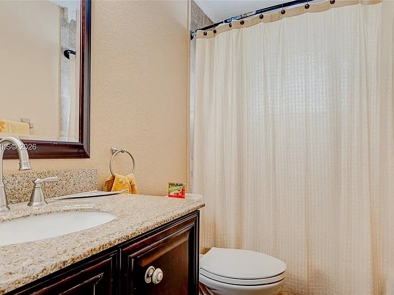 11370 NW 46th Pl — Photo 27