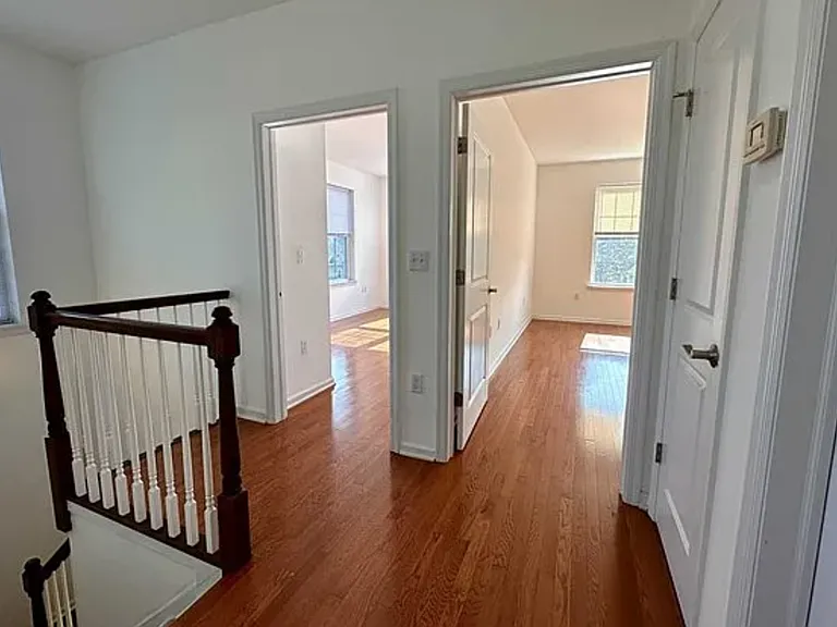 24 Bland Ct #11 — Photo 9