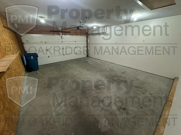 107 Meadow Dr #1 — Photo 7