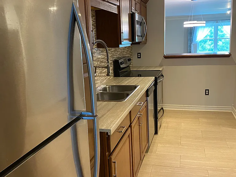 115 Main St S #21 — Photo 4