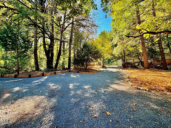 2nd image of 4450 Thompson Creek Rd