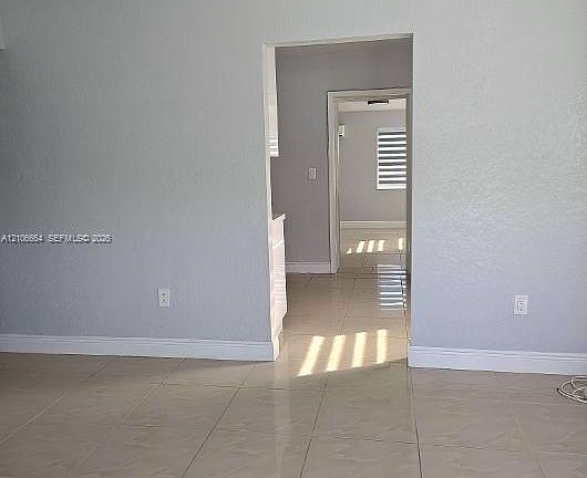 5th image of 1016 Jann Ave