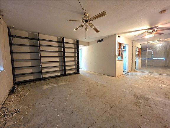 4th image of 2901 NW 47th Terrace #346A