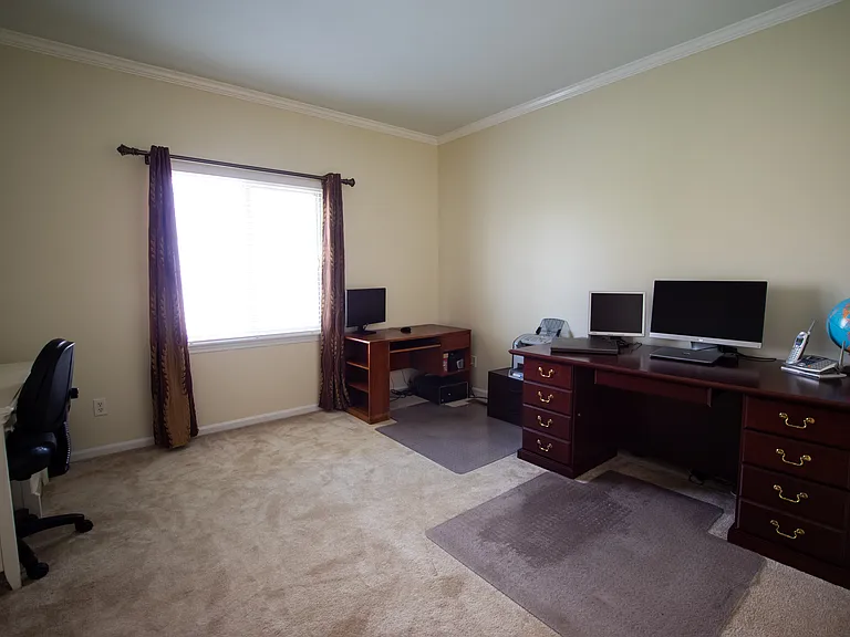 366 Sedgewood Ln — Photo 22