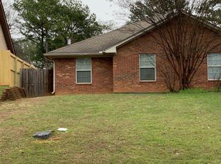 818 Toler Rd, Longview, TX 75604