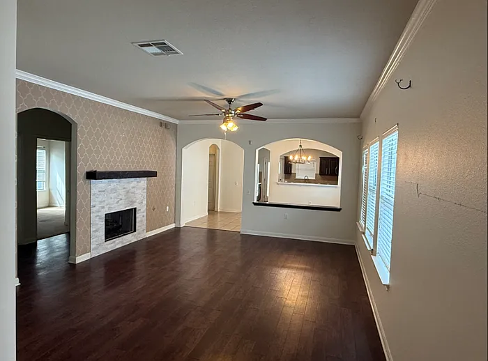 7513 S Glenn St — Photo 2