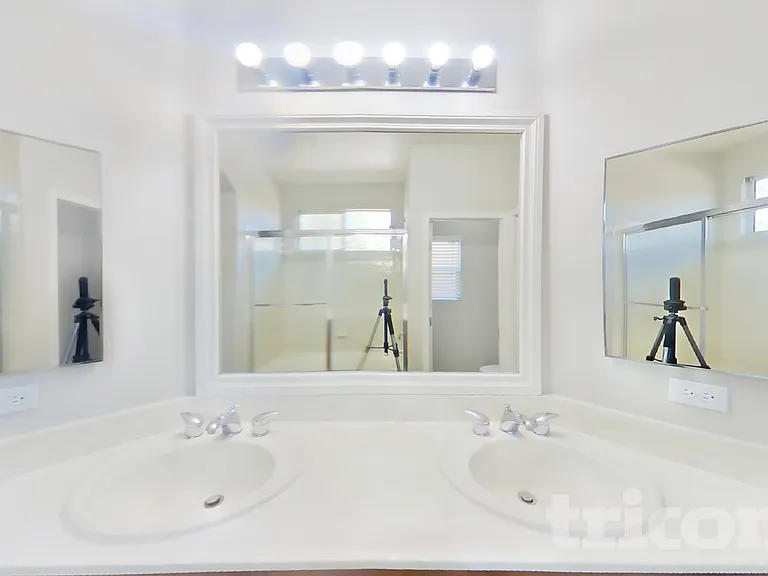 1104 Bistro Bay Ave — Photo 8
