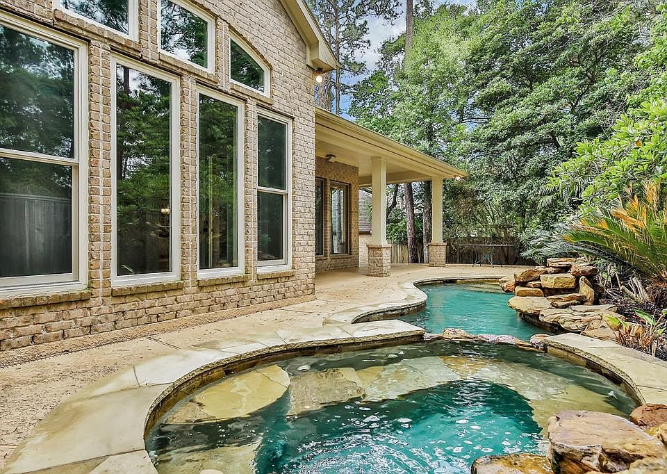 1st image of 35 Delmar Green Pl