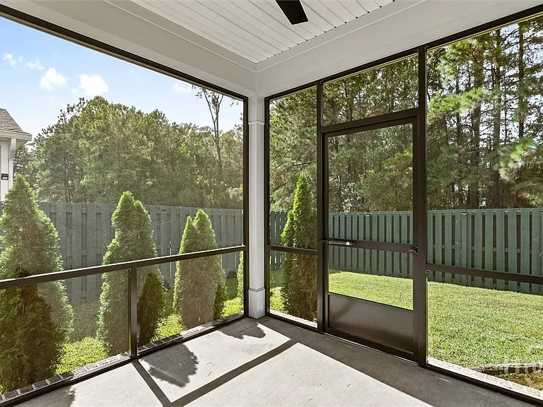 45 Grove Park Dr — Photo 43