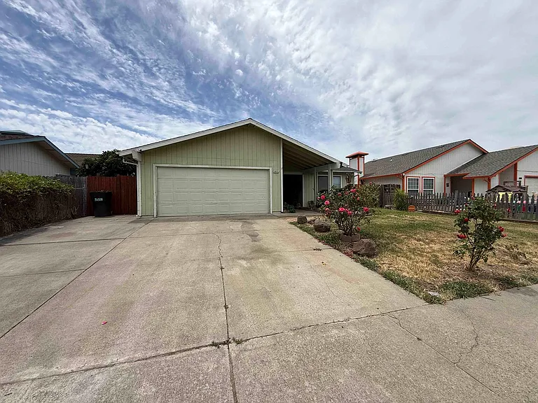 8620 Tiogawoods Dr — Photo 22