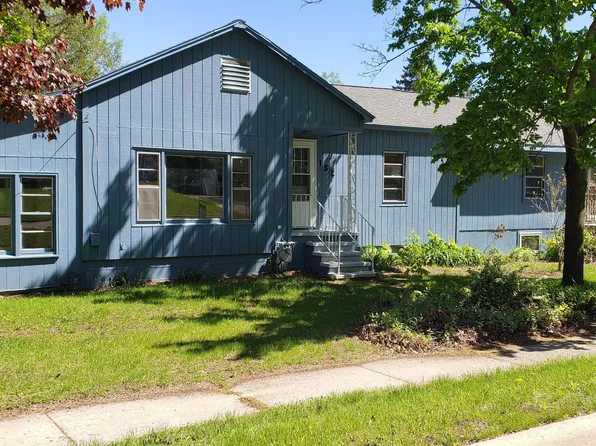 152 Ferry St, Shelby, MI 49455