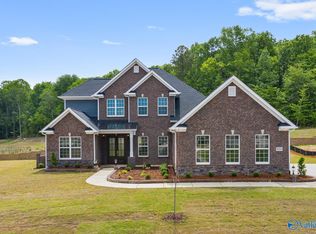 8304 Lionhead Ln, Owens Cross Roads, AL 35763