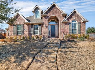 7031 Hickory Estates Dr, Sachse, TX 75048