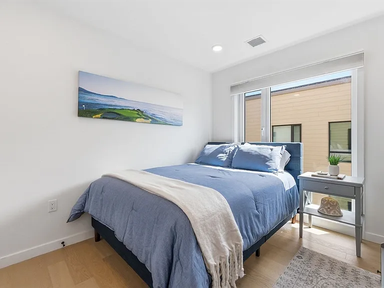 457 W Broadway #506 — Photo 18