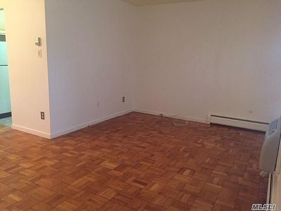 3rd image of 6 Glen Hollow Dr #34A