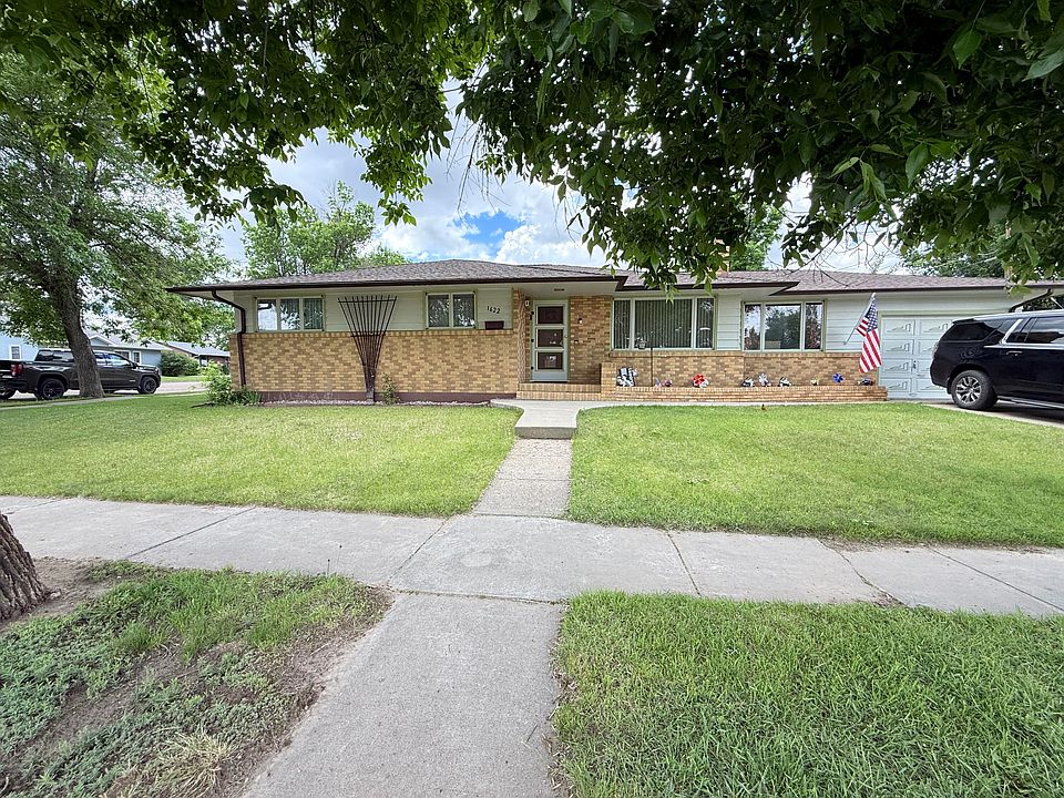 1st image of 1622 5th Ave