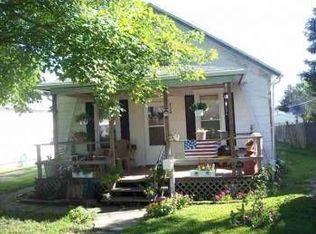 1218 Pekin St, Lincoln, IL 62656