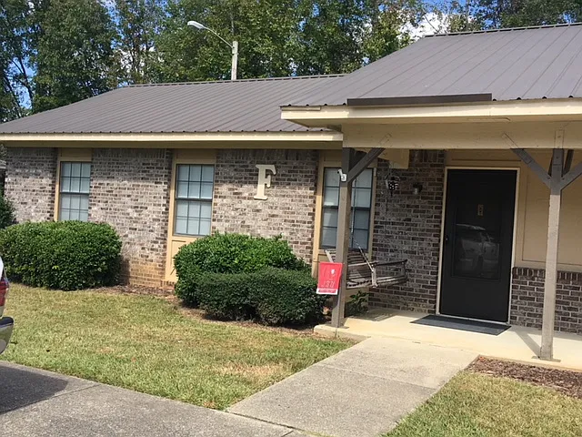 Scottsboro Villas — Photo 2