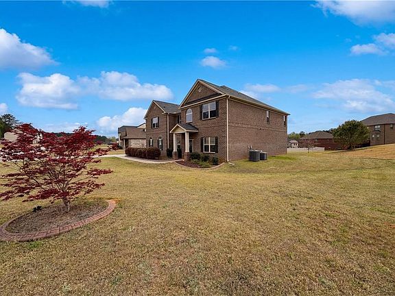 3rd image of 1549 Harlequin Way
