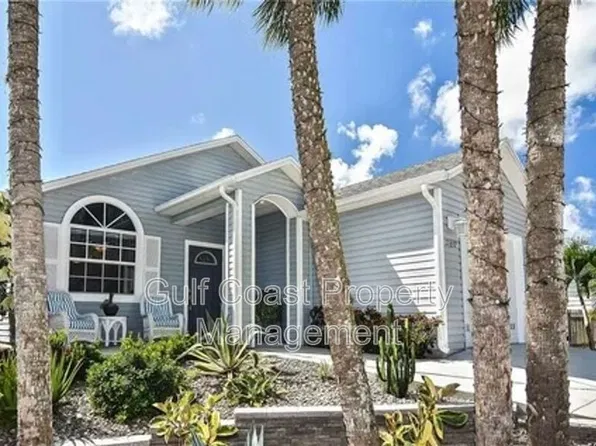 11652 Pawley Ave, Bonita Springs, FL 34135