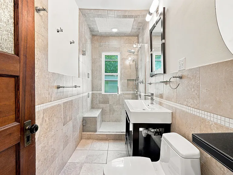 236 Concord Ave #2A — Photo 8