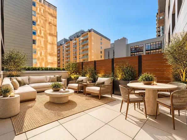 41-15 24th St, Long Island City, NY