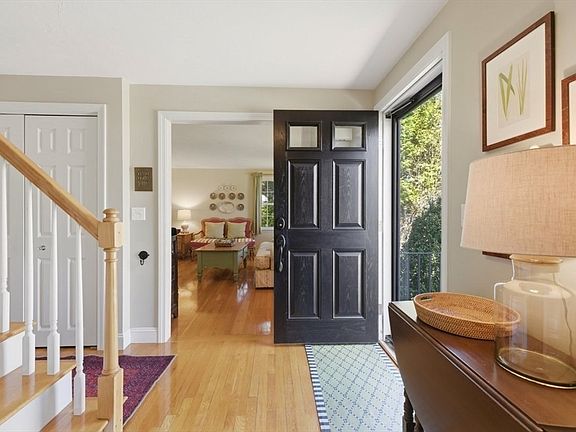 5th image of 7 Tanglewood Rd