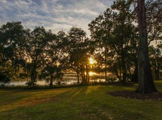 2 Brighton Trce, Beaufort, SC 29906