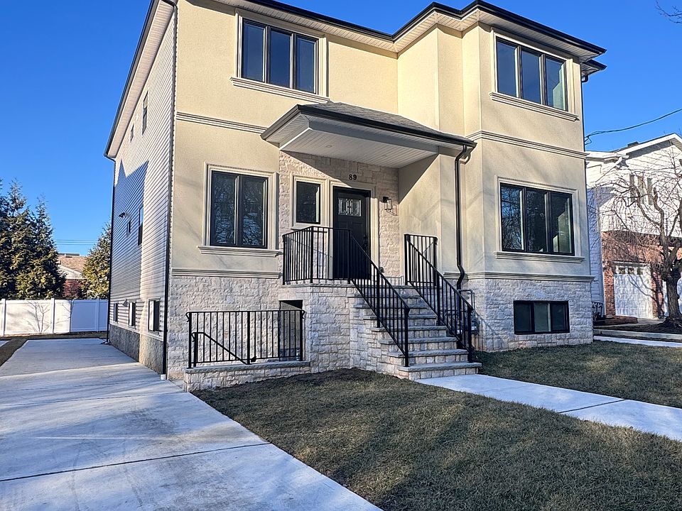 1st image of 89 McBaine Ave Floor 1