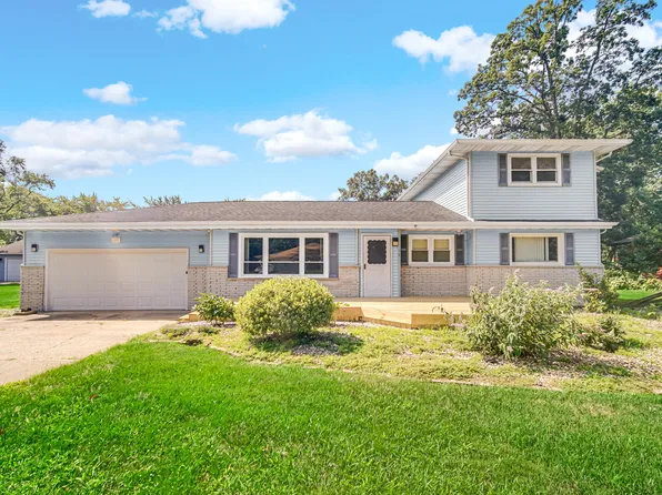 311 McKinley Ave, New Chicago, IN 46342