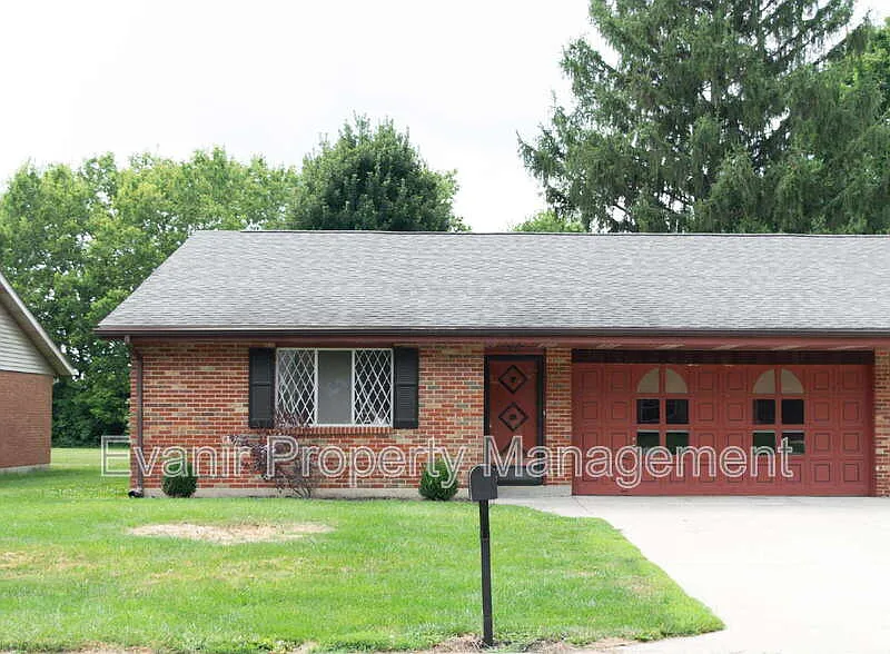 3164 Honeysuckle Dr