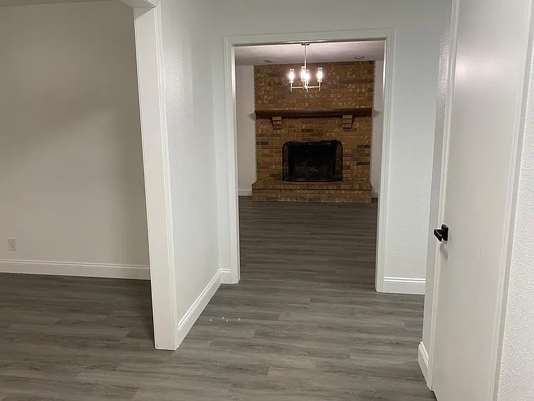 1329 E Snider St — Photo 5