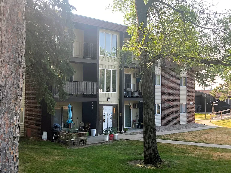 1403 N Washington Ave — Photo 2