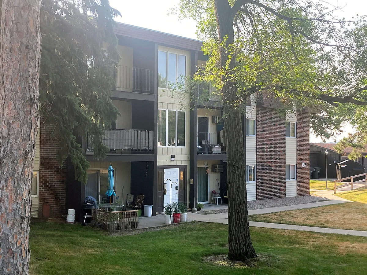 Building Photo - 1403 N Washington Ave