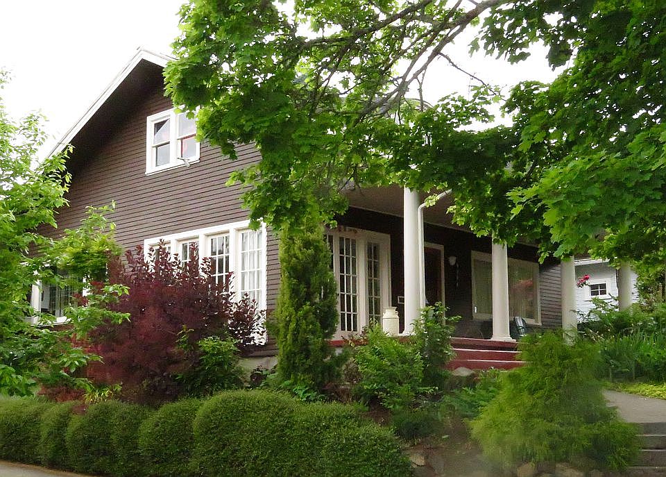 Corner Lot Street View