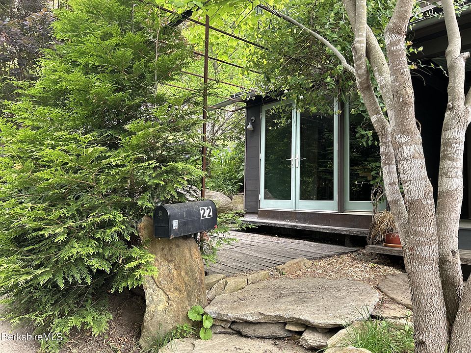 22 High St, Great Barrington, MA 01230 Zillow