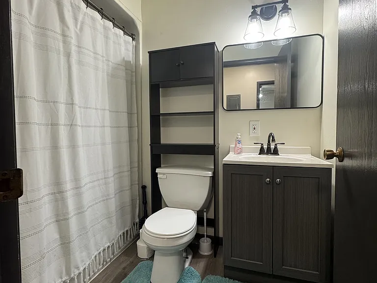 308 Windsor St #5 — Photo 4
