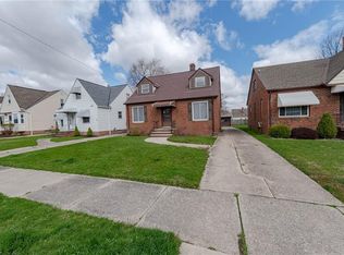 7920 Ackley Rd, Parma, OH 44129