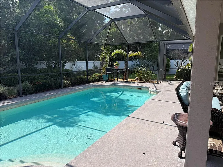 4823 Carrington Cir — Photo 47