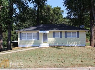 24 Elm Cir, Newnan, GA 30263