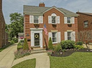 2540 Traymore Rd, University Heights, OH 44118