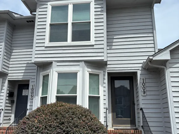 1009 Hempstede Dr, Zebulon, NC 27597