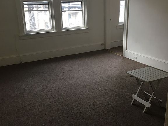 5th image of 492 Van Cortlandt Park Ave