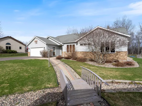 4354 Ugstad Rd, Hermantown, MN 55811