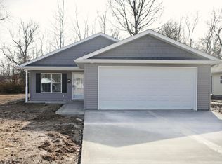 813 W Lexington St, Marion, IL 62959