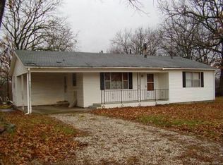 914 State Rd W, Macks Creek, MO 65786