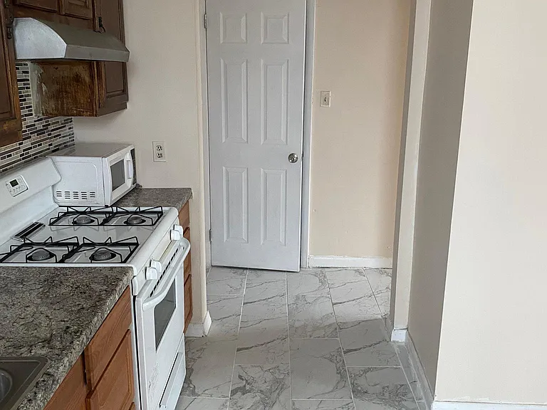 165 Quincy Ave #2 — Photo 1