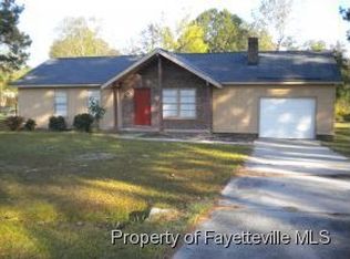 129 Canteberry Dr, Spring Lake, NC 28390