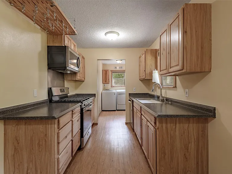 86 Oak Hill Dr — Photo 7